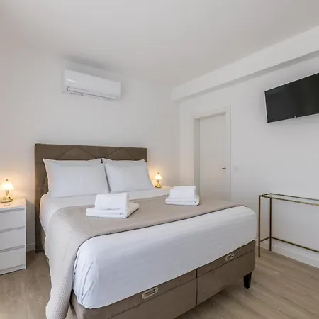 Sea View - Heated Pool & 2 Mins To The Villa *